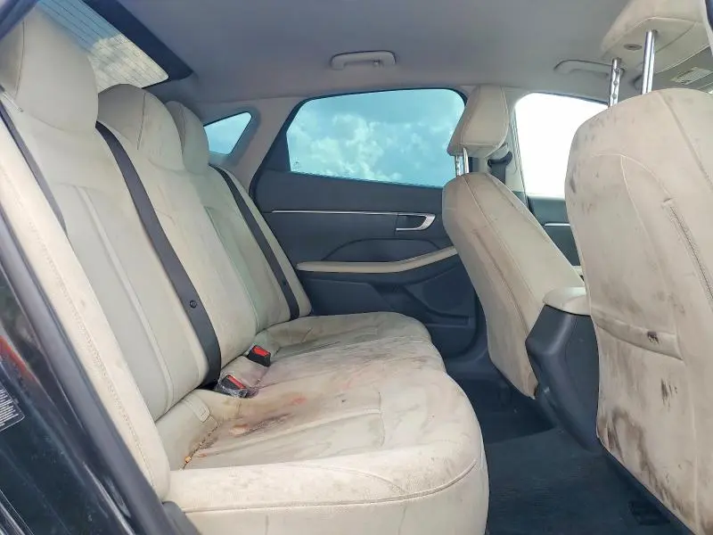 2023 HYUNDAI SONATA SE  