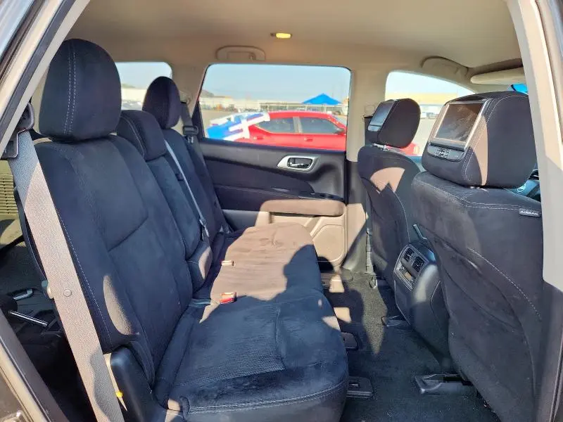 2015 NISSAN PATHFINDER S  