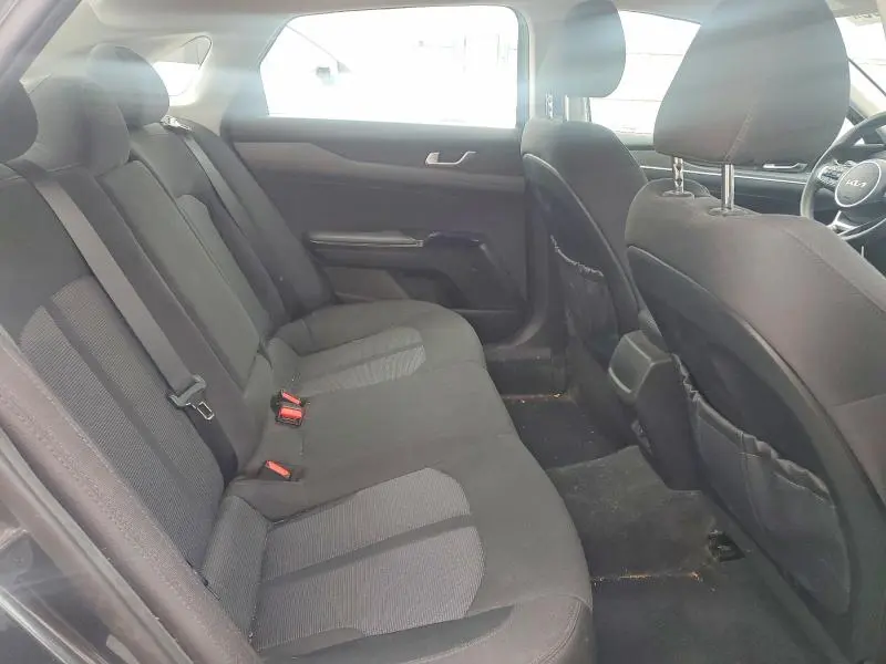 2023 KIA K5 LXS  