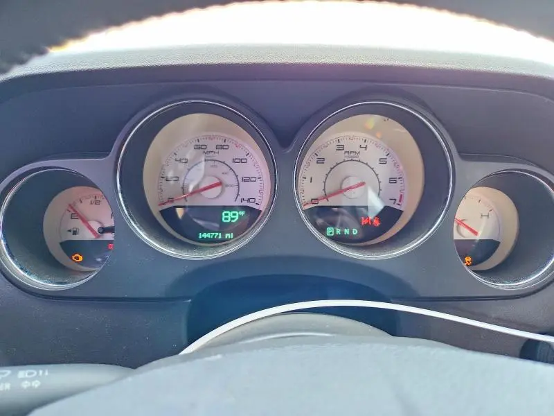 2013 DODGE CHALLENGER SXT  