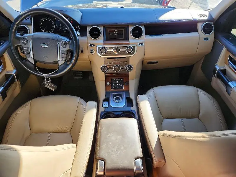 2016 LAND ROVER LR4 HSE LUXURY  