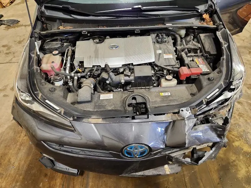 2019 TOYOTA PRIUS LE  