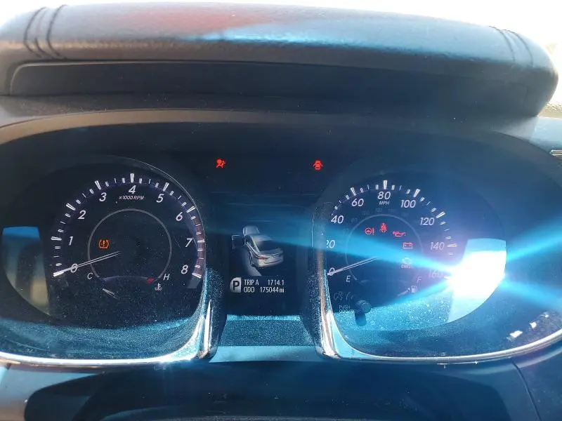2014 TOYOTA AVALON LIMITED  