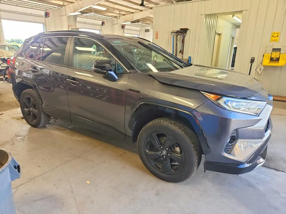 2021 TOYOTA RAV4 XSE  