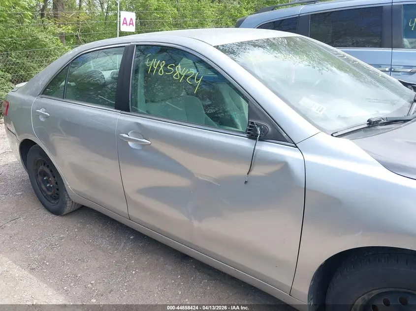 2010 TOYOTA CAMRY LE