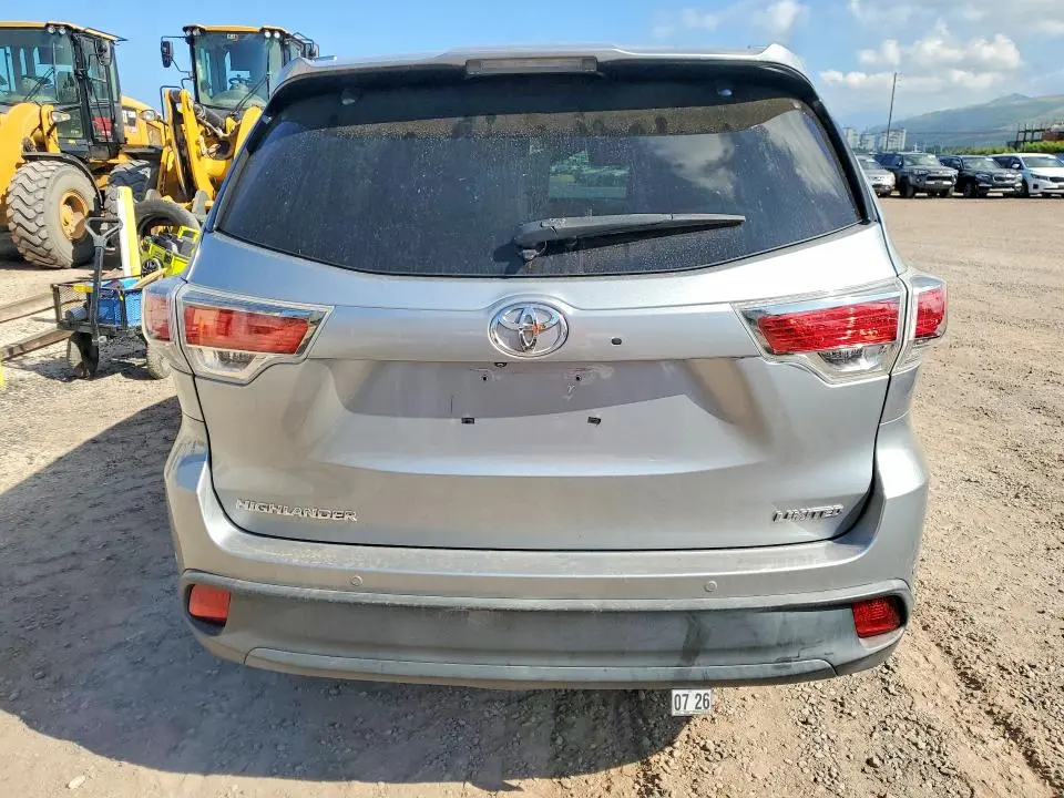 2016 TOYOTA HIGHLANDER LIMITED  