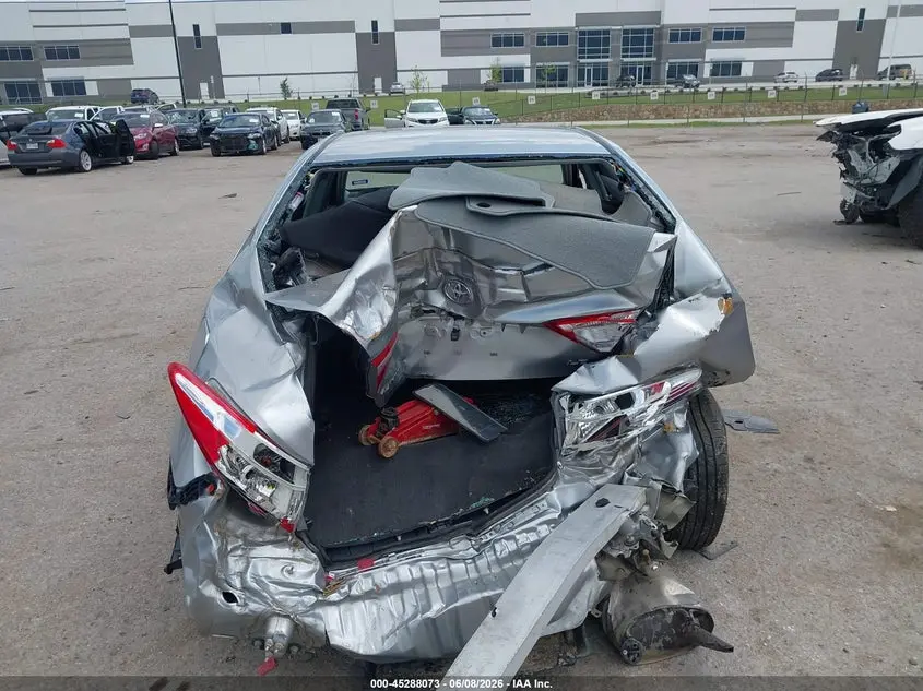 2015 TOYOTA CAMRY LE