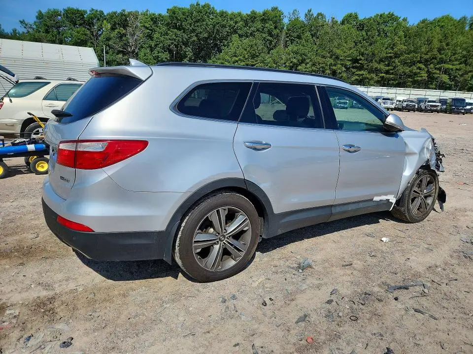 2016 HYUNDAI SANTA FE SE  