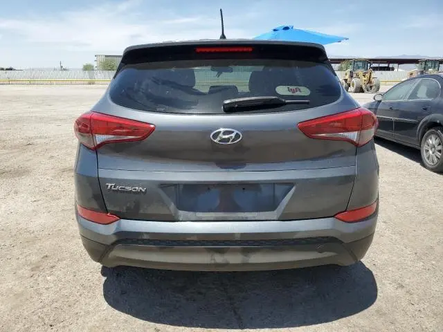 2018 HYUNDAI TUCSON SE  