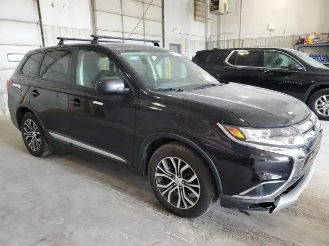 2018 MITSUBISHI OUTLANDER ES  