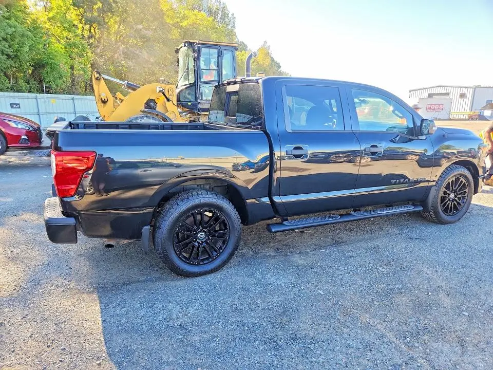 2019 NISSAN TITAN SV  