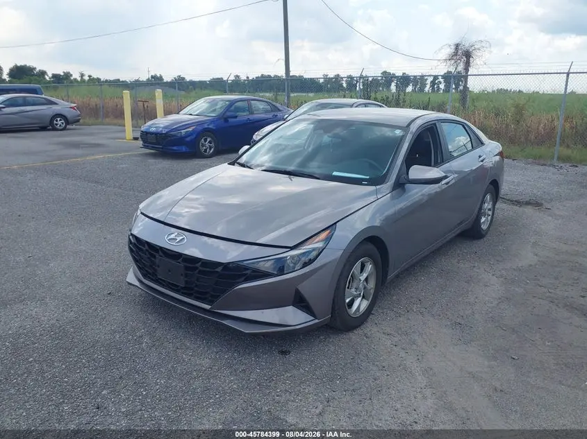 2023 HYUNDAI ELANTRA SE