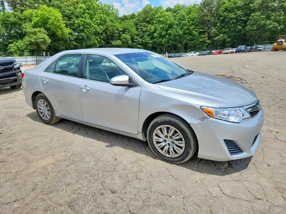 2014 TOYOTA CAMRY LE  