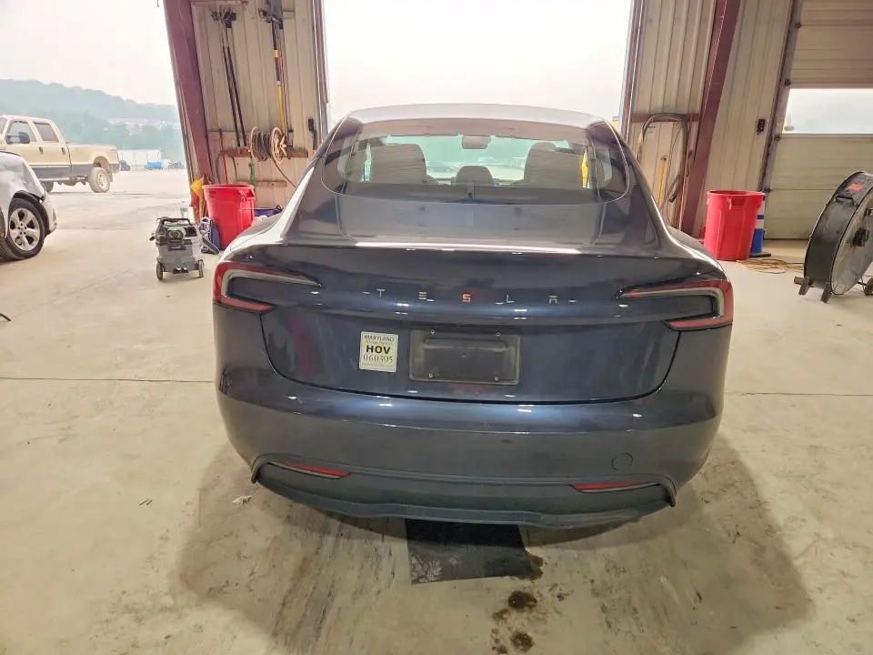 2024 TESLA MODEL 3   