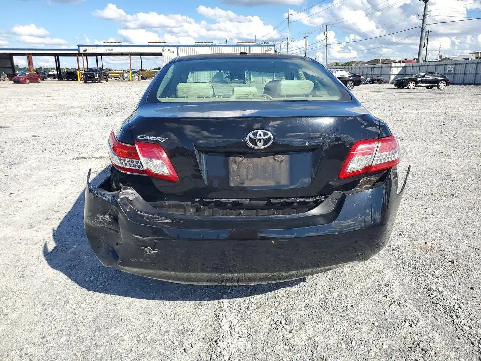2011 TOYOTA CAMRY BASE  