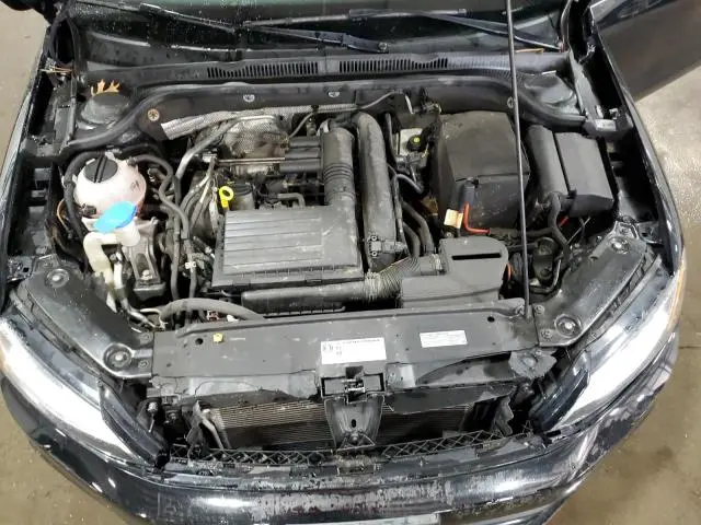 2017 VOLKSWAGEN JETTA SE  