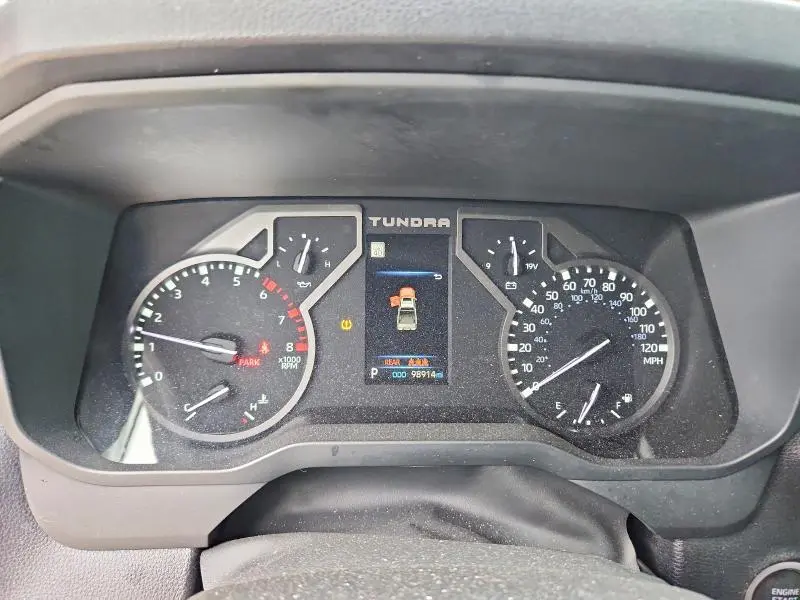 2022 TOYOTA TUNDRA SR5  