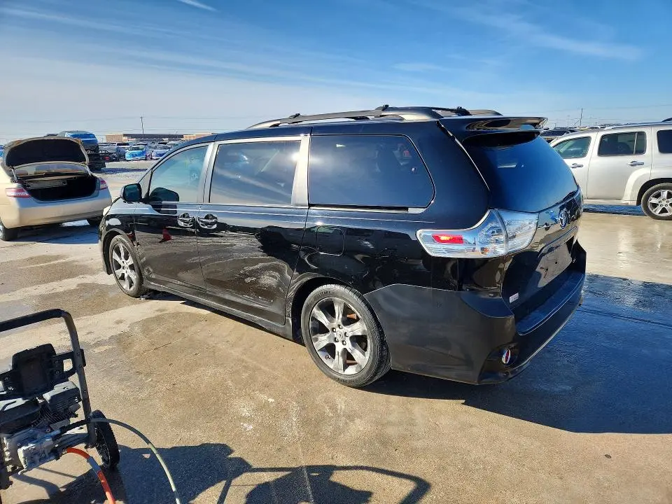 2012 TOYOTA SIENNA SPORT  