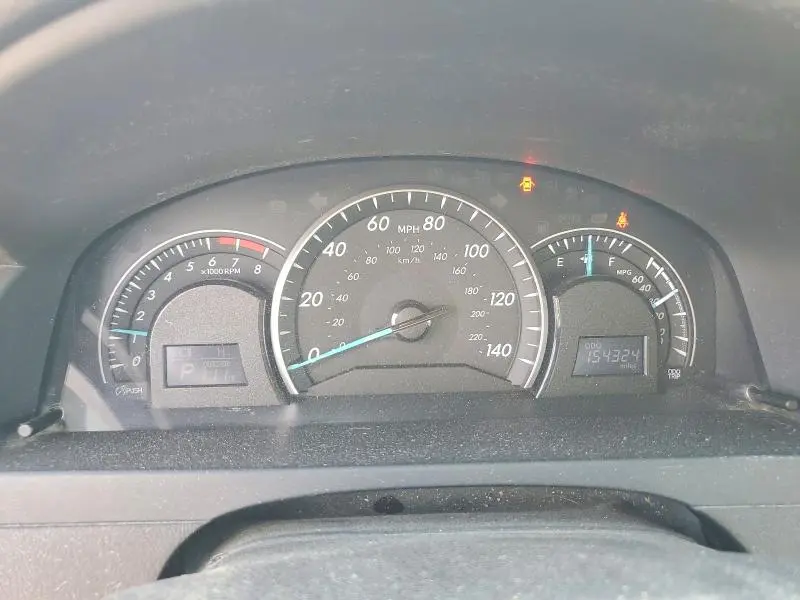 2013 TOYOTA CAMRY LE  