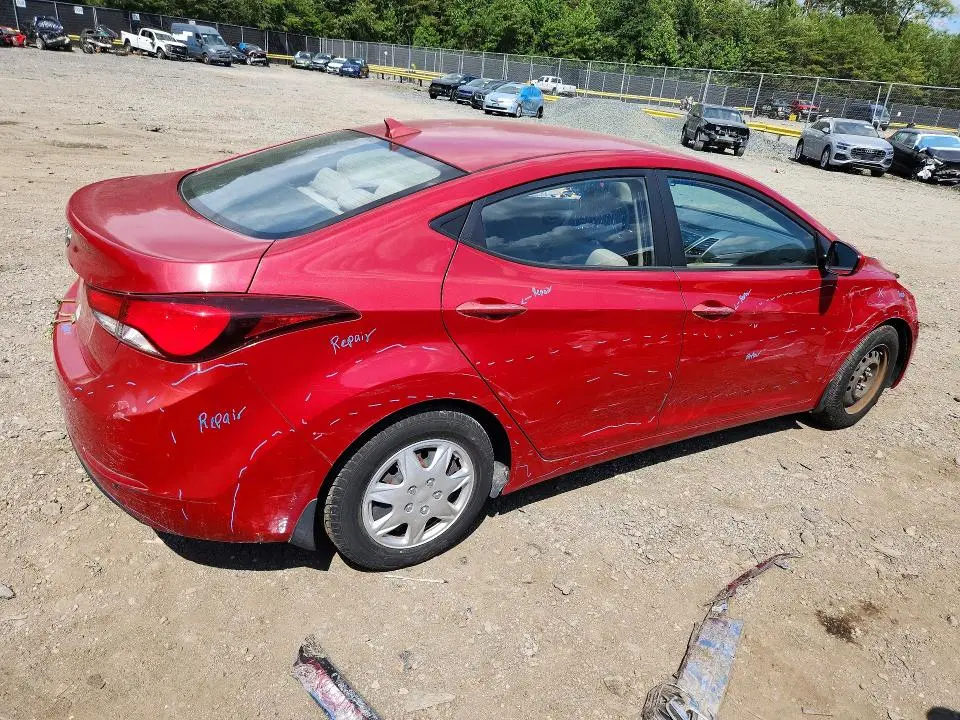 2016 HYUNDAI ELANTRA SE  