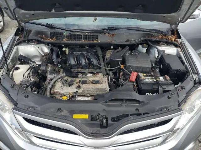 2015 TOYOTA VENZA LE  