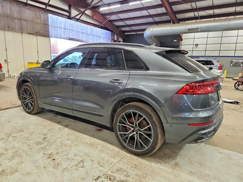 2021 AUDI Q8 PRESTIGE S-LINE  