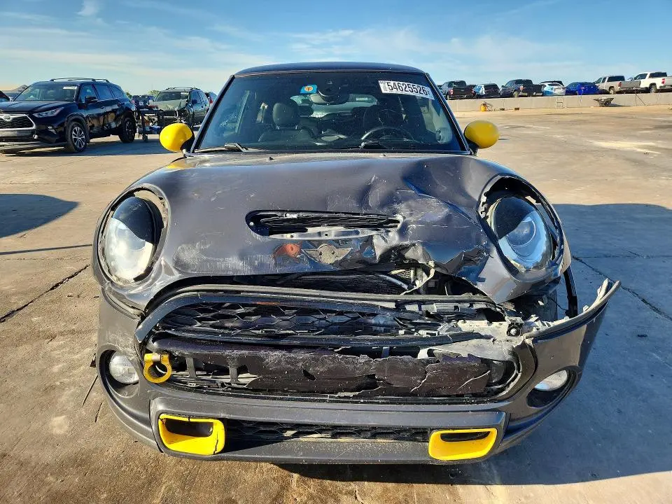 2015 MINI COOPER S  