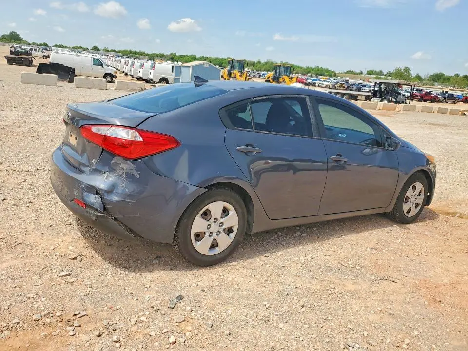 2016 KIA FORTE LX  