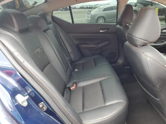 2022 NISSAN ALTIMA SR  