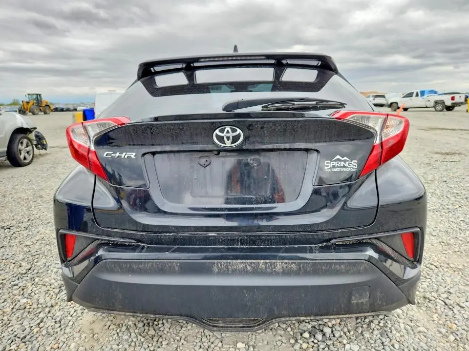 2019 TOYOTA C-HR XLE  