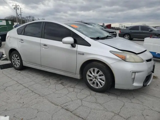 2013 TOYOTA PRIUS PLUG-IN   