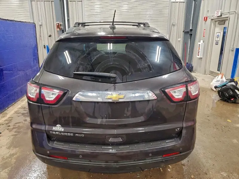 2017 CHEVROLET TRAVERSE LT  