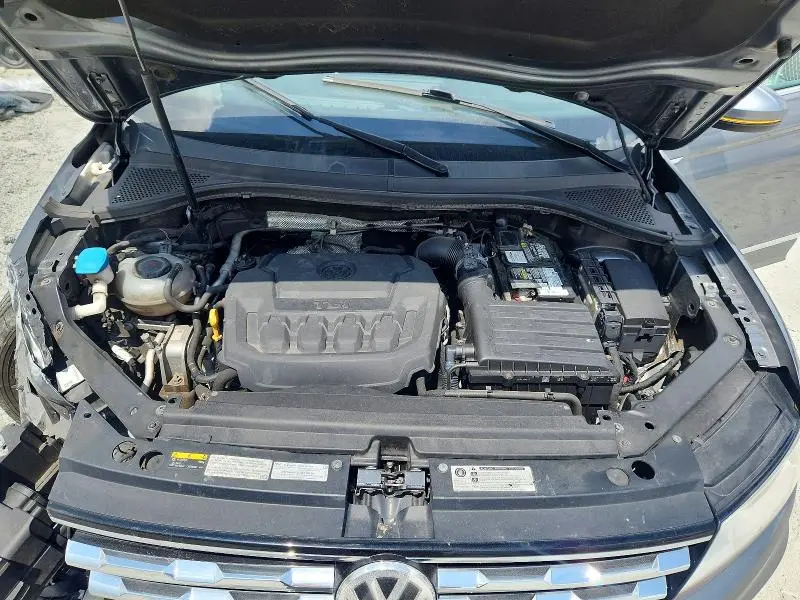 2018 VOLKSWAGEN TIGUAN SE  