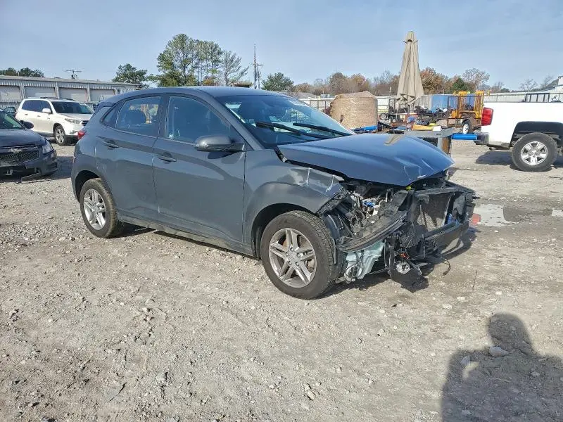 2023 HYUNDAI KONA SE  