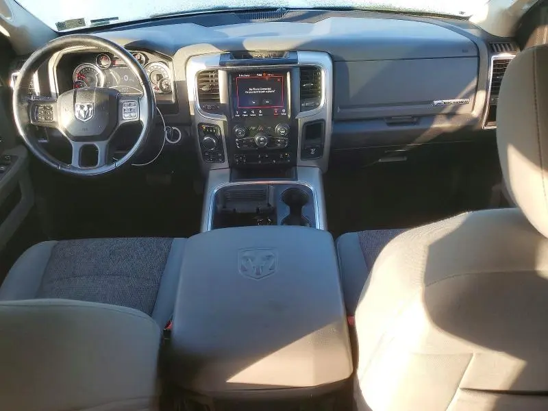 2018 RAM 1500 SLT  