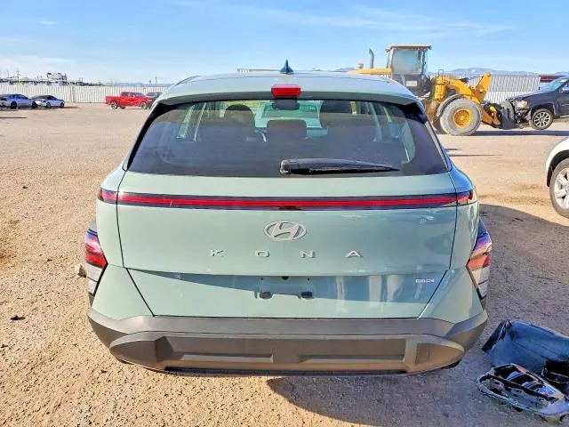 2024 HYUNDAI KONA SE  