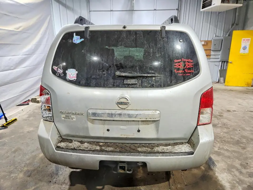 2012 NISSAN PATHFINDER S  