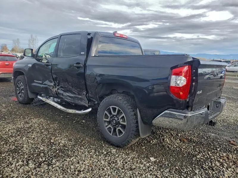 2020 TOYOTA TUNDRA CREWMAX SR5  