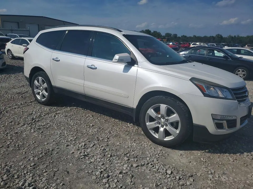 2016 CHEVROLET TRAVERSE LT  