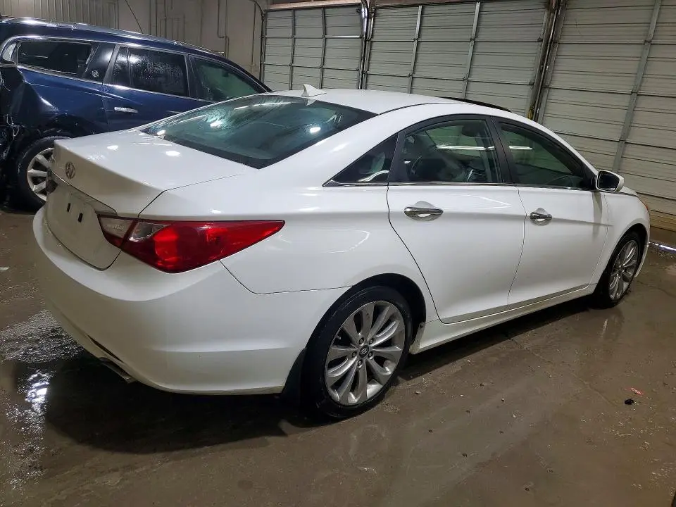 2013 HYUNDAI SONATA SE  