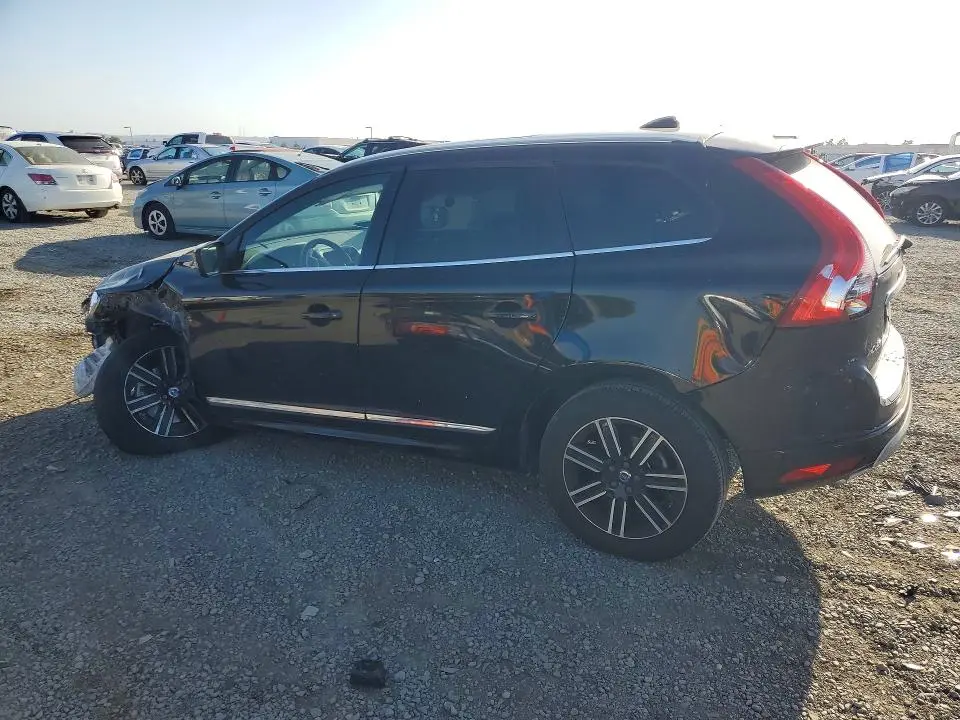 2017 VOLVO XC60 T5 DYNAMIC  