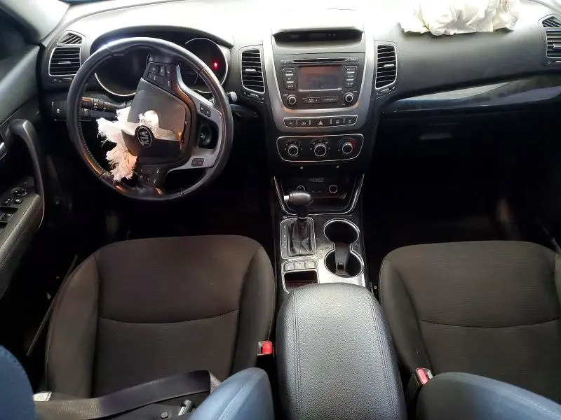 2014 KIA SORENTO LX  