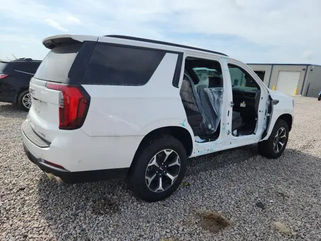 2025 GMC YUKON AT4  