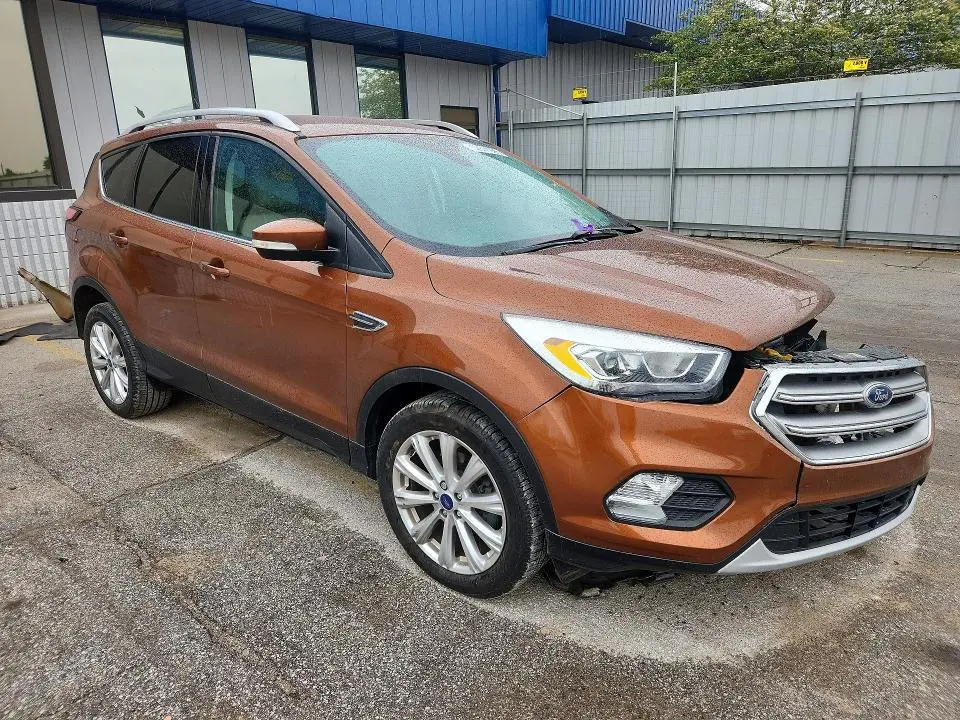 2017 FORD ESCAPE TITANIUM  
