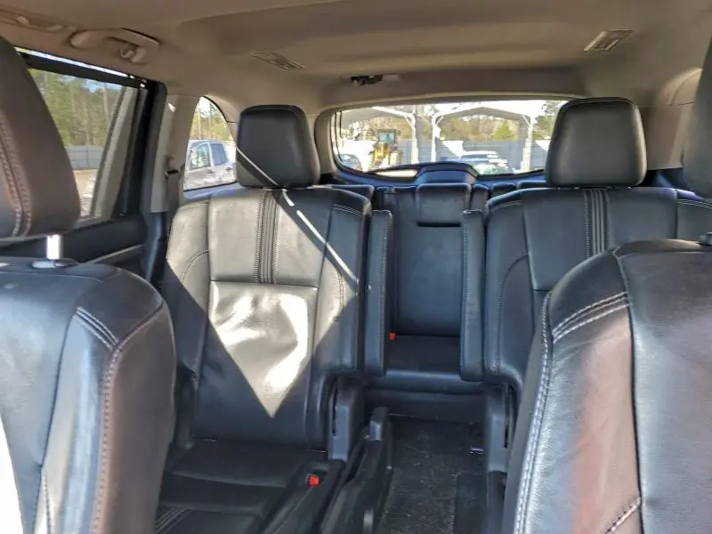 2017 TOYOTA HIGHLANDER SE  