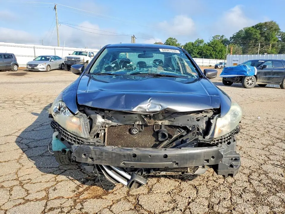 2011 HONDA ACCORD LX  