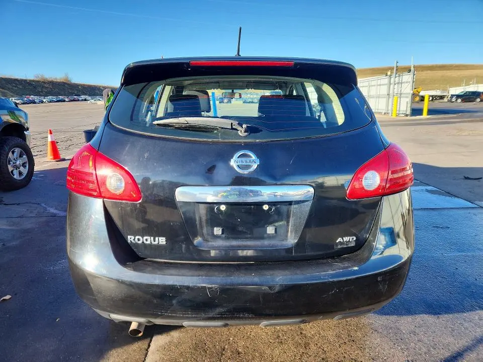 2011 NISSAN ROGUE S  