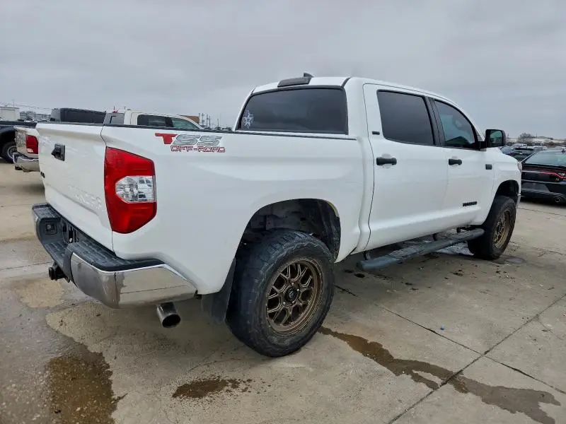 2020 TOYOTA TUNDRA CREWMAX SR5  