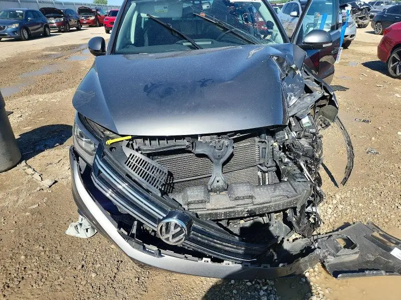 2016 VOLKSWAGEN TIGUAN S  
