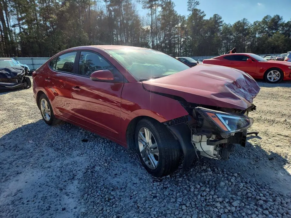 2020 HYUNDAI ELANTRA SEL  